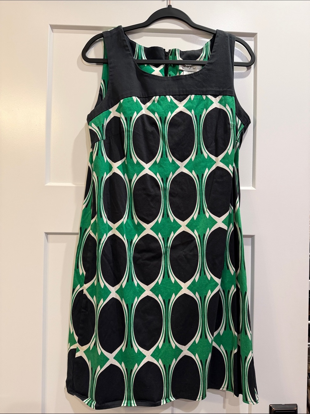 Sleeveless Green Black & White Geometric Shift Dress Size 12